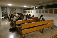 Firmvorbereitung mit Tauferinnerungsgottesdienst in St. Maria, Wolfhagen (Foto: Karl-Franz Thiede)